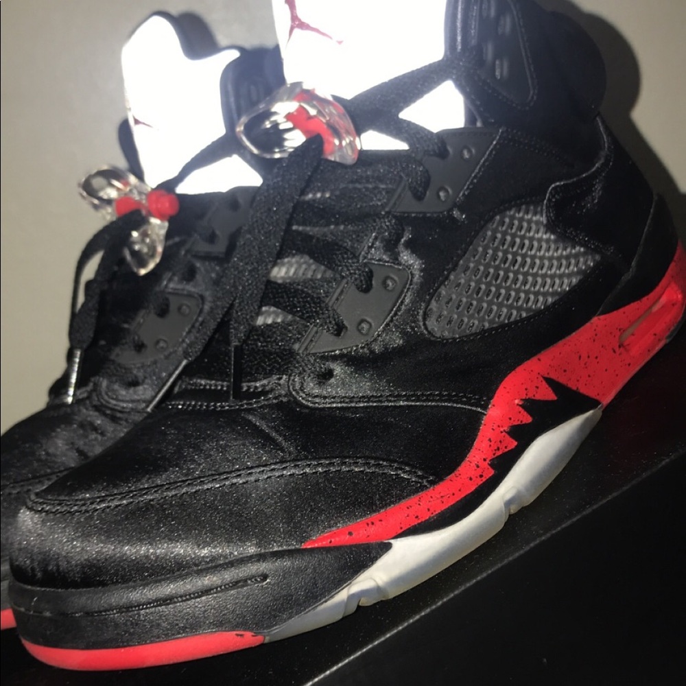Retro Jordan 5s